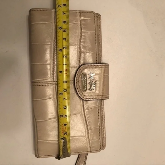 Coach Madison silver embossed leather wallet - Picture 2 of 5